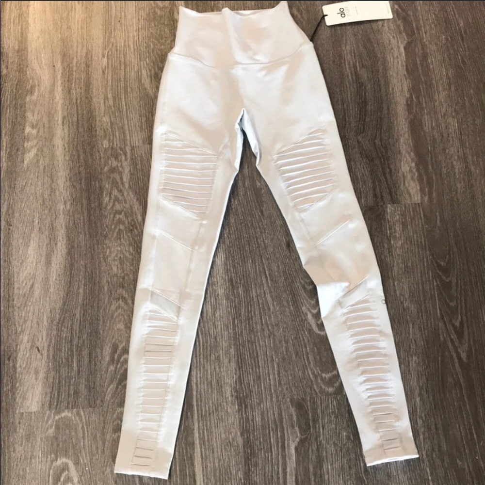 ALO Yoga High Waist Moto Yoga Pants - NWT! L